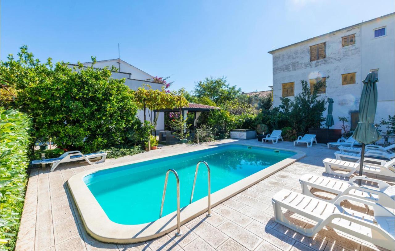 Stunning Apartment In Kastel Stari With Wifi Kaštela المظهر الخارجي الصورة