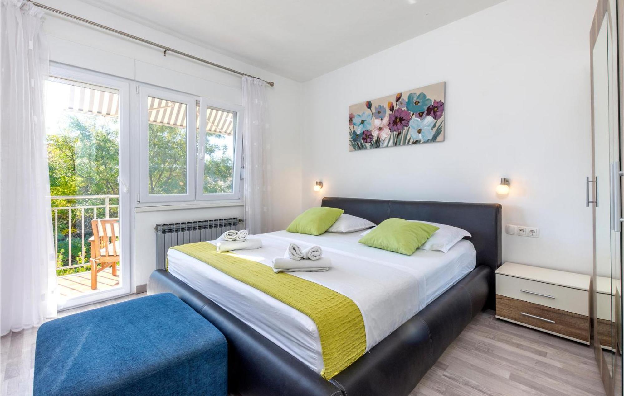 Stunning Apartment In Kastel Stari With Wifi Kaštela المظهر الخارجي الصورة