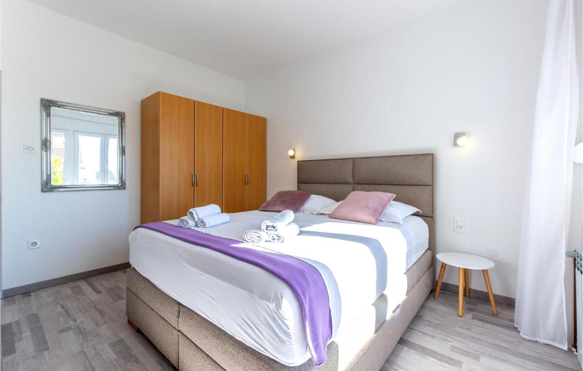 Stunning Apartment In Kastel Stari With Wifi Kaštela المظهر الخارجي الصورة